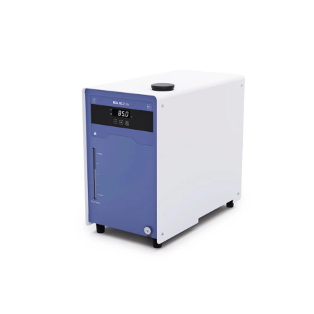 Recirculating chiller IKA England RC 2 Lite 0.4 kW cooling capacity, temperature range -10 to 70C (using an external heating device), 18 l/min pump flow rate, 0.35 bar maximum pressure, +/- 0.5°C stability, 3.5l tank capacity, with digital control.